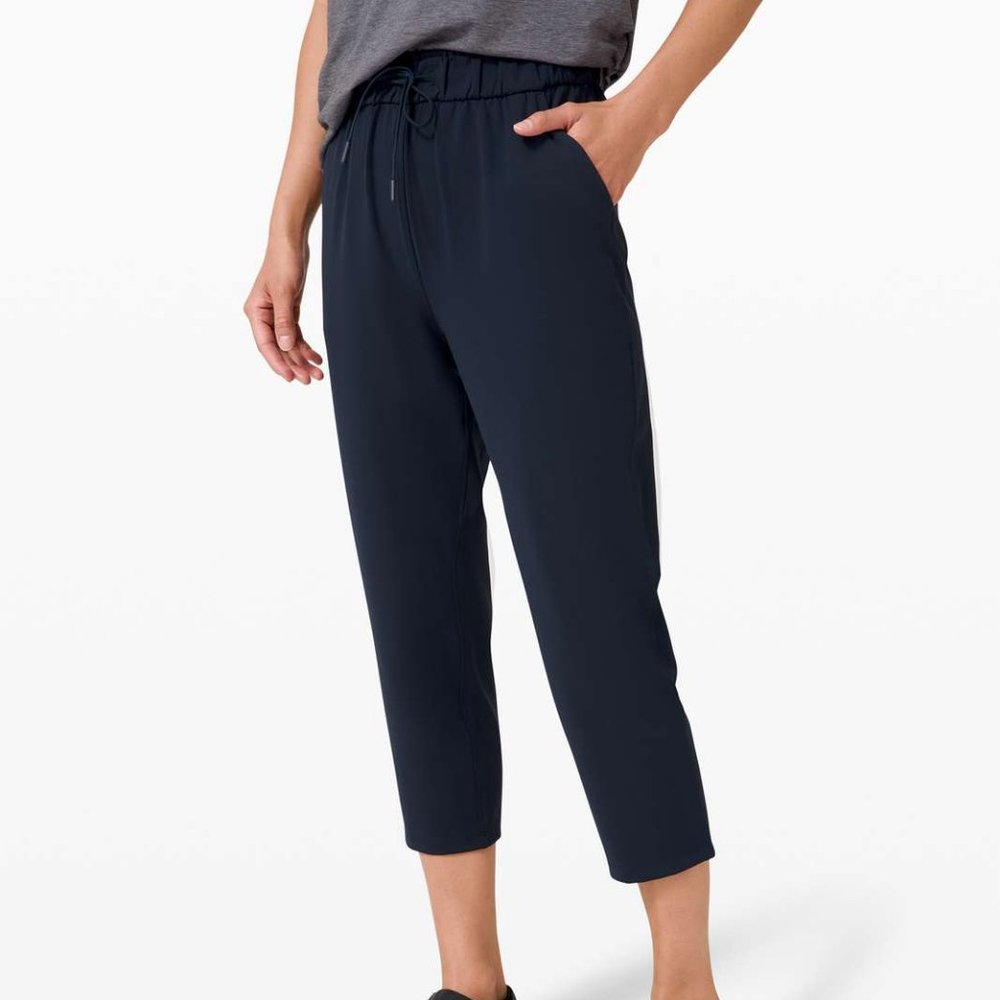 Lululemon Keep Moving Crop 23" True Navy